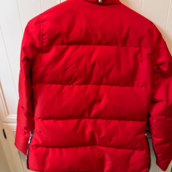 Red puffer jacket (women’s XS) - Picture 4 of 5